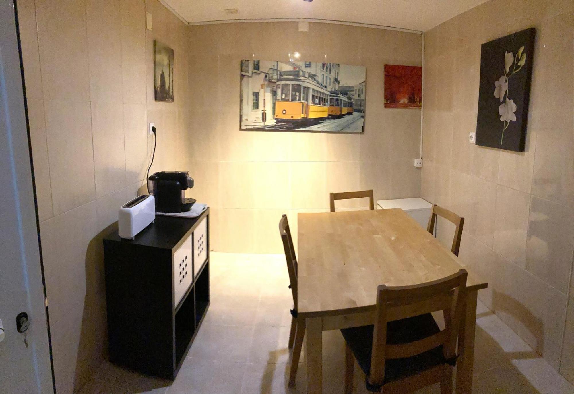 Lisbon T2 Apartment In Typical Villa In Sapadores Lisbon Bagian luar foto