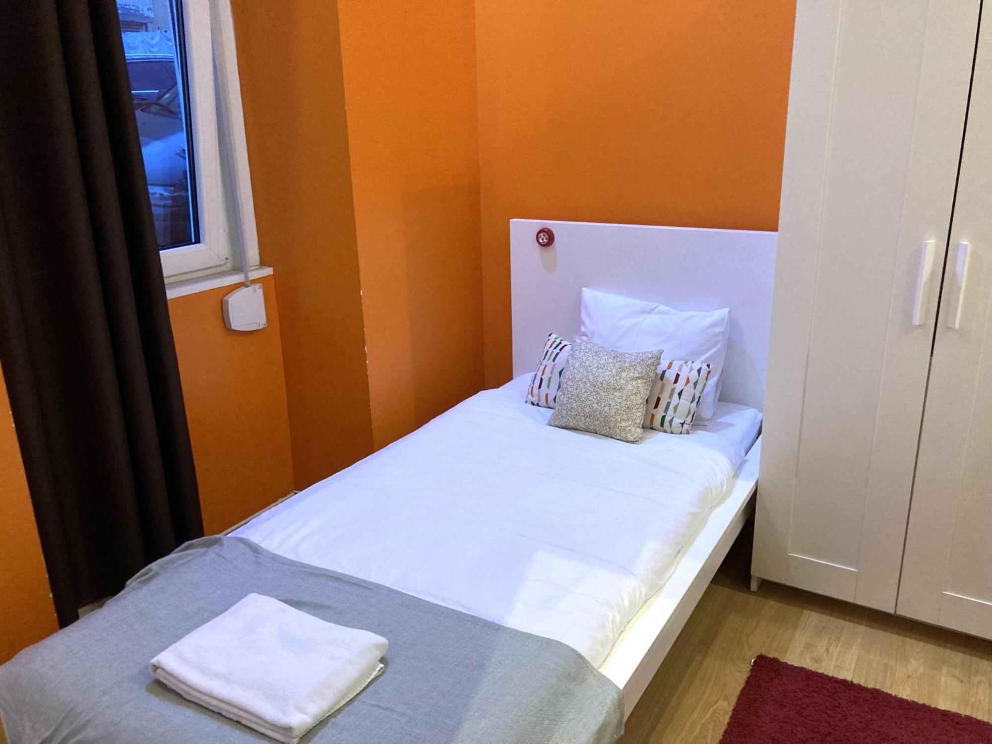 Lisbon T2 Apartment In Typical Villa In Sapadores Lisbon Bagian luar foto